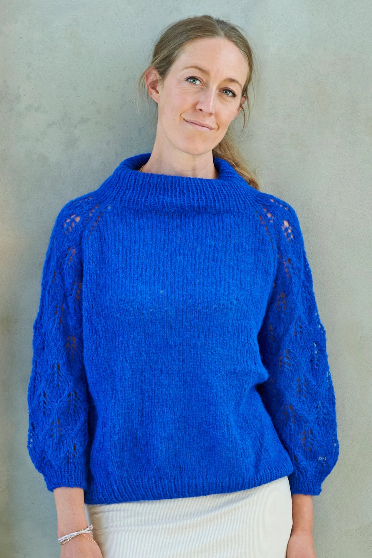 Rønbjerg Bluse - strikket i Elba