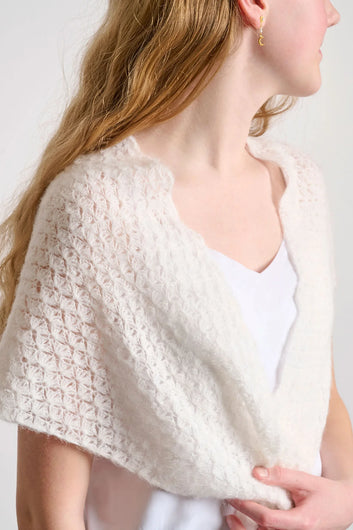 Hæklet sjal med hulmønster - hæklet i Elba