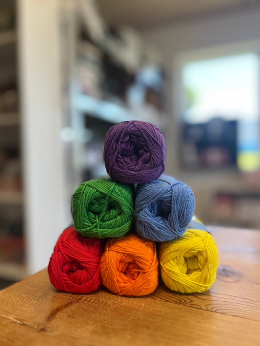 Bomuld 8/4 🧶 Regnbue mix